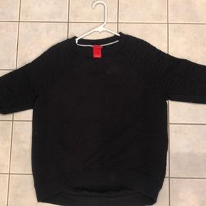 black nike sweatshirt